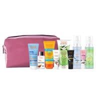 VLCC Nourish & Shine Kit with Pouch at Rs 499 only